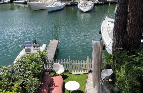 Port Grimaud House | Fully renovated fisherman's house, due west, 12x4m mooring