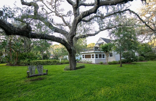 Sanford Apartment | Fully Renovated "Old Florida" Apartment