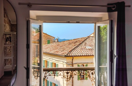 Tourrettes-sur-Loup Ski Chalet | Gaby's House – Heart of Tourrettes-sur-Loup