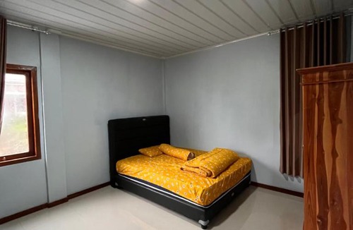 Ruteng House | Ganus Homestay by Paullengor