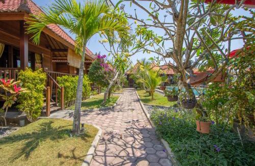 Mushroom Bay Resort | Garden Cottage Lembongan & Hostel