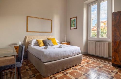 Florence Villa | Garden Villa for Groups, Central Florence Base