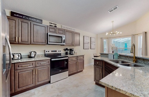 Cumbrian Lakes House | Gated home w/private pool, furnished patio, close to Disney - snowbirds welcome