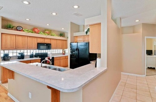Sunset Lakes Villa | Gated Luxury Villa with Pool-Game Room Near Disney World