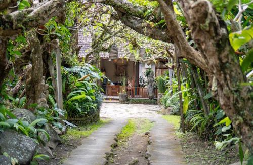 Kutuh Kaja Hotel | Gerindem Cottages