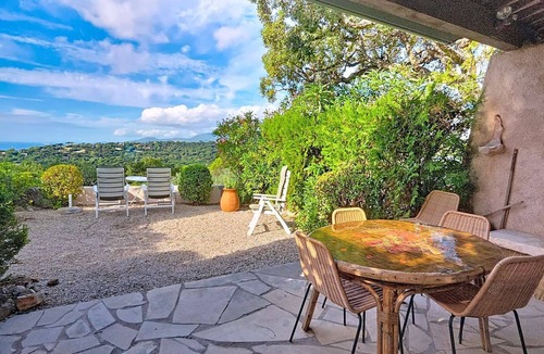 La Croix-Valmer House | Gigaro - semi detached house with sea view