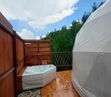 Ngamprah Hotel | Glamping Dome Kusumanagara 2