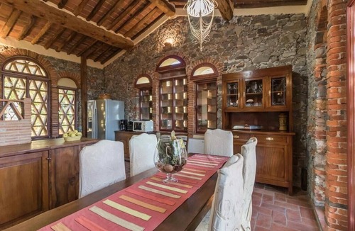 Capannori House | Gloria, country house close to Lucca, pool, WiFi