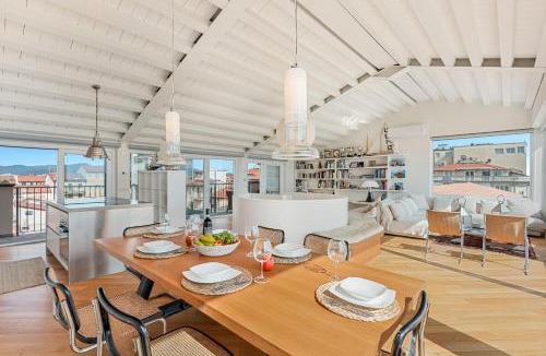 Viareggio Apartment | GOLDEN LUXE - Penthouse Diamond in the sky with a sea view