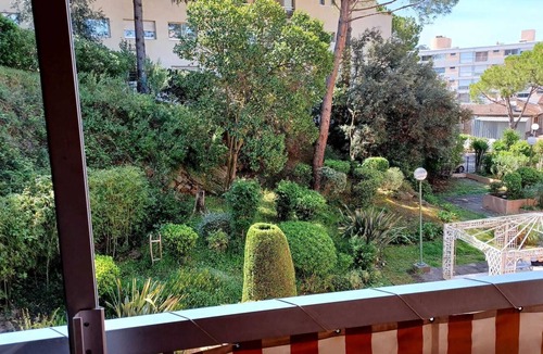 Vallauris Apartment | GOLFE JUAN/VALLAURIS STUDIO LOGGIA near CITY CENTER