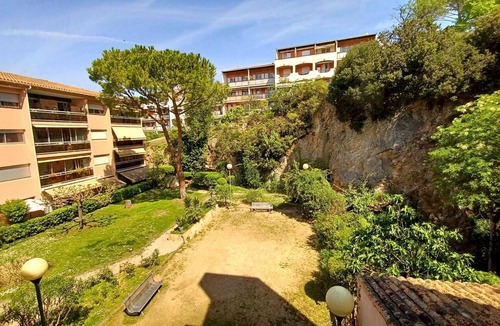 Vallauris Apartment | GOLFE JUAN/VALLAURIS STUDIO LOGGIA near CITY CENTER