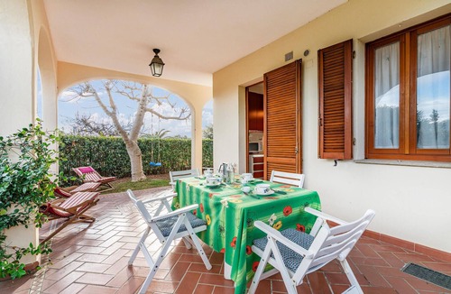 San Vincenzo House | Gorgeous home in San Vincenzo -LI-