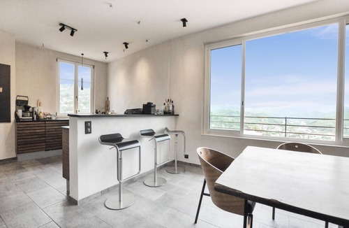 Contes House | Gorgeous home in Contes with kitchen