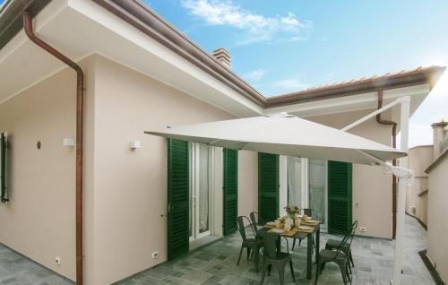 Ripa-Pozzi-Ponterosso House | Gorgeous Home In Ripa With House A Panoramic View