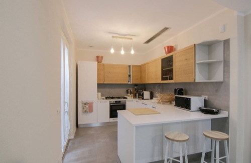 Ripa-Pozzi-Ponterosso House | Gorgeous home in Ripa with house a panoramic view