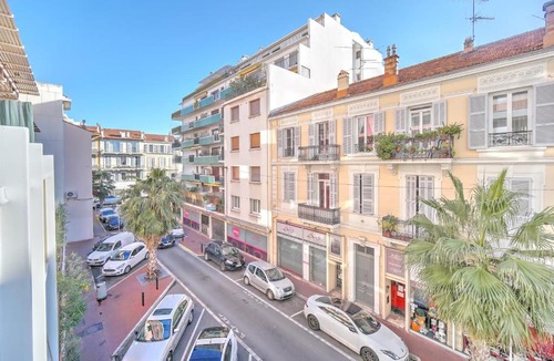 Cannes City Centre Apartment | GRAND 2 PIECES TERRASSE A 2 MINUTES DES PLAGES