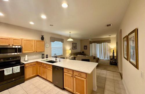 Highlands Reserve House | Grand Fabulous 4BR Pool Home near Disney