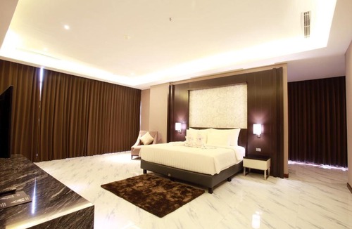Purwokerto Hotel | Grand Karlita Hotel Purwokerto