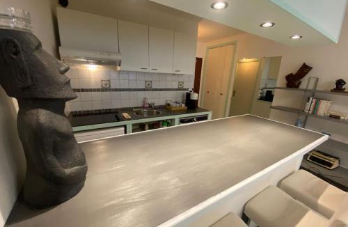 Liberation Apartment | Grand Studio très bien situé!