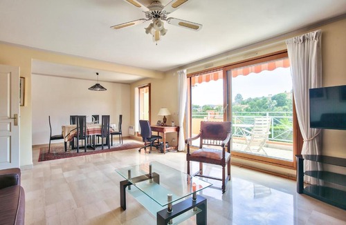 Mandelieu-La-Napoule Apartment | Grand T3 résidence de standing - piscine & tennis