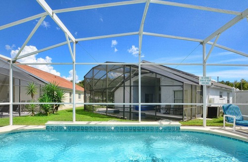 Indian Point House | GREAT LOCATION, PRIVATE POOL, SPACIOUS BEDROOM, FREE WIFI!!