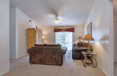 Indian Point House | GREAT LOCATION, PRIVATE POOL, SPACIOUS BEDROOM, FREE WIFI!!