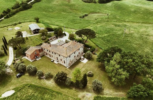 Torre A Castello Apartment | GuestHost - Glicine-Chianti Stunning Studio W/Private Parking!