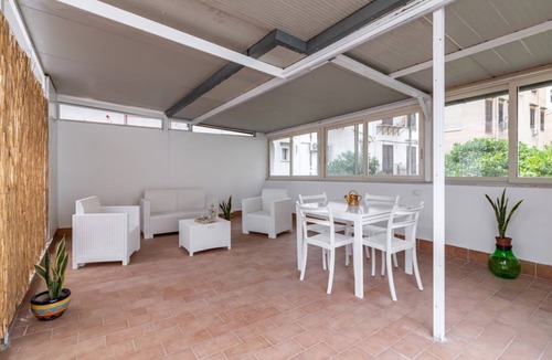 Kalsa Apartment | GuestHost - La Dimora dei Mille - Roomy Apartment with Terrace