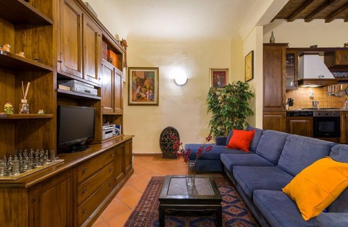 Duomo Apartment | GuestHost - NEW! Ariento Refined Apartment Florence x 4!