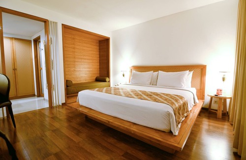 Pasteur Hotel | Gumilang Regency Hotel By Gumilang Hospitality