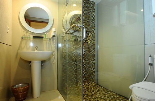Pasteur Hotel | Gumilang Regency Hotel By Gumilang Hospitality
