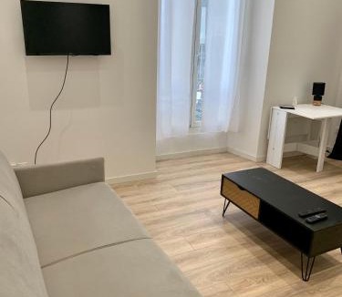 Jean-Medecin Apartment | Gustave 2