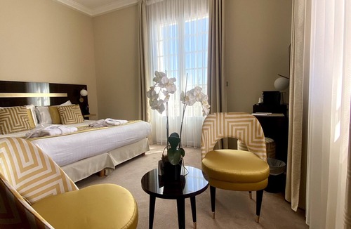 Beaulieu-sur-Mer Hotel | Hôtel Carlton