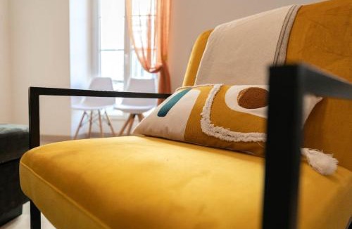 Liberation Apartment | Harbour Pearl - AC & Breakfast - 3min Walk to Tram