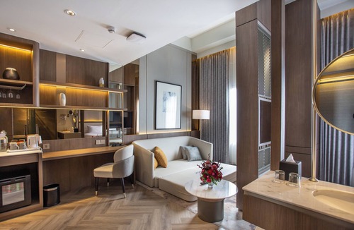 Gubeng Hotel | HARRIS Hotel & Conventions Gubeng Surabaya