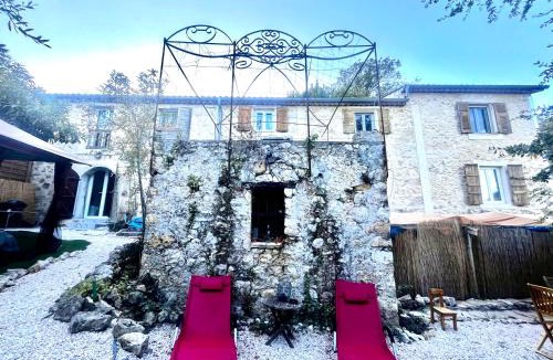 Carros House | Haut villa Les Tilleuls 95 m2 7 pers