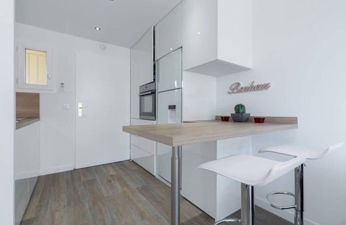 Cannes La Bocca Apartment | Haven of Peace: 1-Br Terrace with Sea View & Pool
