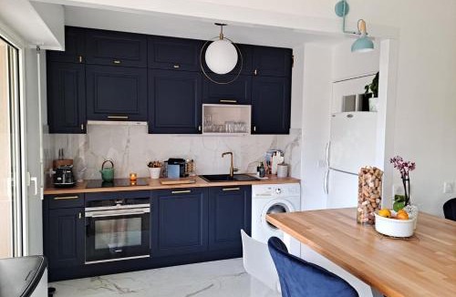 Prado - Republique House | HENRI CAMILLE REAL ESTATE -Beautiful one bedroom swimming pool and parking