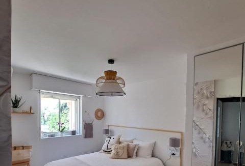 Prado - Republique House | HENRI CAMILLE REAL ESTATE -Beautiful one bedroom swimming pool and parking