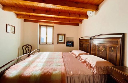 Colonno Other | Hidden gem Al Lago, authentic yet modern 2-bedroom house in medieval hamlet