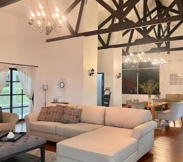 Lembang Villa | Hilltop Villa 14 Guests Amazing View Fast WiFi