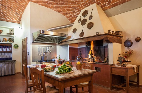 Lucignano Villa | Historic Villa in the Tuscan countryside