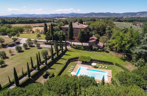Lucignano Villa | Historic Villa in the Tuscan countryside