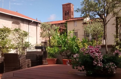 Lucca Historical Center Apartment | Historical Center With Large Terrace