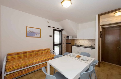 Lignano Sabbiadoro Apartment | Holiday apartment with air conditioning and balcony