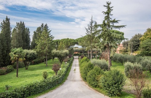 Santarello Apartment | Holiday Apartment "Appartamento Ulivo" with Garden & Terrace