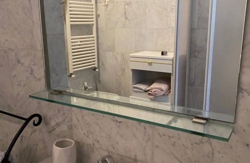 Carrara Apartment | Holiday Apartment "Casa In Centro Storico A Carrara"