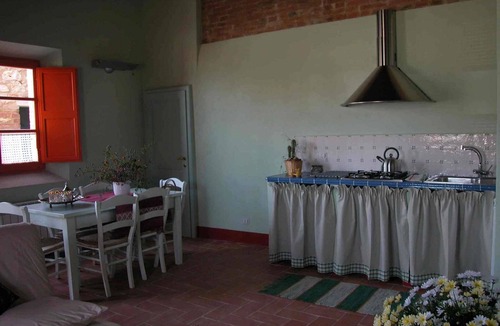 Bollano Apartment | Holiday apartment in the garden of an agri