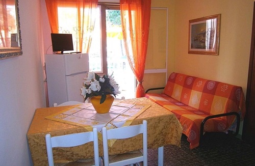 Bibione Apartment | Holiday apartment with balcony and air conditioning