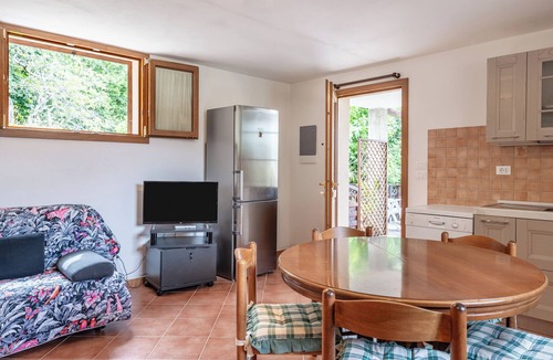 San Marcello Piteglio House | Holiday Home 'Villetta Allegra' with Mountain View, Private Terrace and Private Garden
